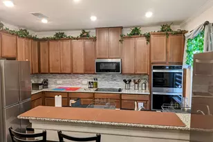 7702 Libretto Ln, Austin, TX 78744 - Photo 7