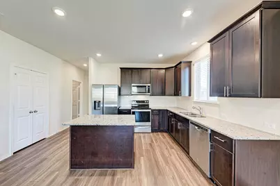 201 Pivot Drive, Taylor, TX 76574 - Photo 7