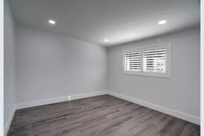 1043 Springdale Road, Austin, TX 78721 - Photo 17