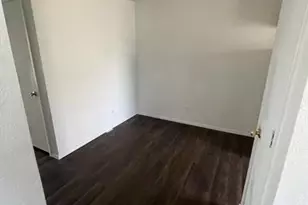 1101 Bois D'Arc St, Lockhart, TX 78644 - Photo 3