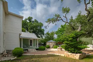 200 Bluff St, Dripping Springs, TX 78620 - Photo 15