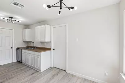11016 Oak Street, Jonestown, TX 78645 - Photo 9