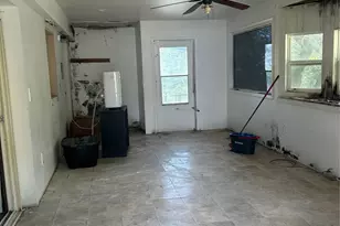 5729 N Hwy 183, Liberty Hill, TX 78642 - Photo 19