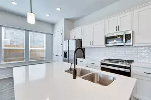 11609 Dillon Fls Dr, Austin, TX 78747 - Photo 5
