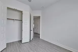11609 Dillon Fls Dr, Austin, TX 78747 - Photo 17