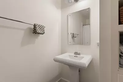 1204 W 22 1/2 Street, Austin, TX 78705 - Photo 17