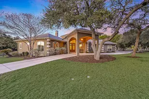 2609 Camel Tr, New Braunfels, TX 78132 - Photo 1