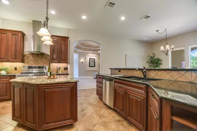 2609 Camel Trail, New Braunfels, TX 78132 - Photo 19