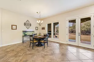 2609 Camel Tr, New Braunfels, TX 78132 - Photo 17