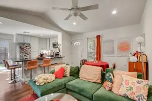 1403 Waterloo Tr, Austin, TX 78704 - Photo 9