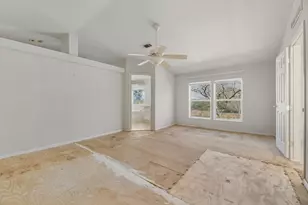 171 Mustang Dr, Paige, TX 78659 - Photo 23