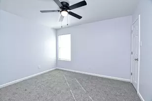 401 Bandara Woods Blvd, Elgin, TX 78621 - Photo 15