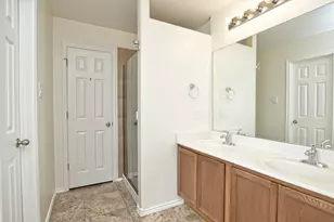 401 Bandara Woods Blvd, Elgin, TX 78621 - Photo 11