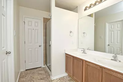 401 Bandara Woods Boulevard, Elgin, TX 78621 - Photo 11