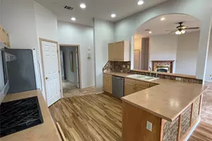 10106 Schmidt Ln, Manor, TX 78653 - Photo 11