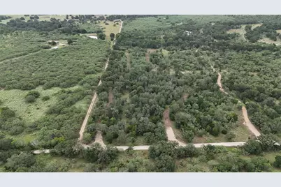 650 Coastal Lane, Luling, TX 78648 - Photo 3