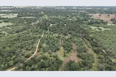 650 Coastal Lane, Luling, TX 78648 - Photo 5