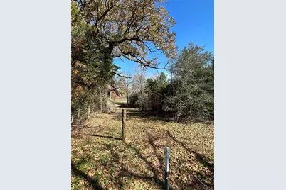 650 Coastal Lane, Luling, TX 78648 - Photo 17