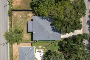 306 Songwood Dr, Spicewood, TX 78669 - Photo 19