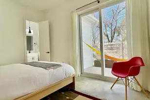 910 Gullett St, Austin, TX 78702 - Photo 17