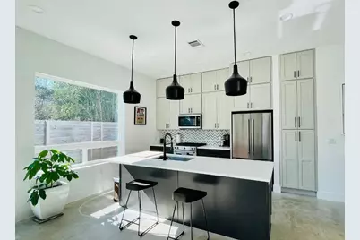 910 Gullett Street #2, Austin, TX 78702 - Photo 5