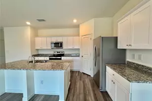 102 Gemsbok Rd, Hutto, TX 78634 - Photo 7