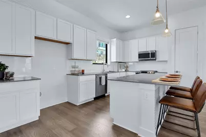 2050 Lohmans Spur Road #501, Lakeway, TX 78734 - Photo 3