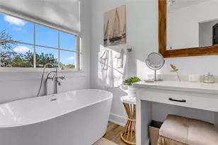 508 Los Escondidos St, Marble Falls, TX 78654 - Photo 13