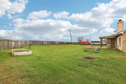 101 Blanco Drive, Hutto, TX 78634 - Photo 33