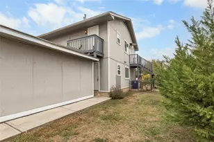 2107 Conestoga Trail, Austin, TX 78744 - Photo 19