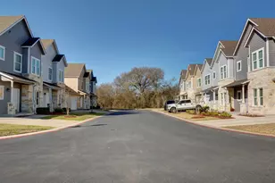 969 W Hwy 71, Bastrop, TX 78602 - Photo 23