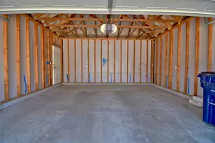 317 Clearlake Dr, Hutto, TX 78634 - Photo 25