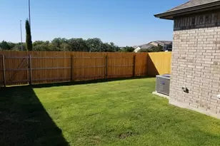 2500 Forest Creek Dr, Round Rock, TX 78664 - Photo 15