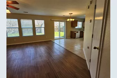 221 Primrose Boulevard, Kyle, TX 78640 - Photo 5
