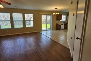 221 Primrose Blvd, Kyle, TX 78640 - Photo 5