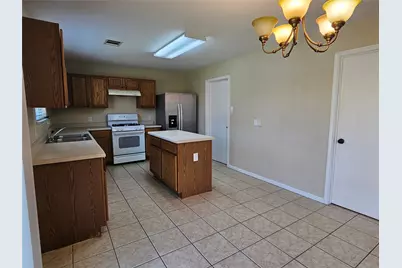 221 Primrose Boulevard, Kyle, TX 78640 - Photo 13