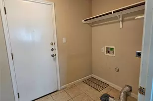 221 Primrose Blvd, Kyle, TX 78640 - Photo 9