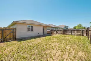 12524 Sky Harbor Dr, Del Valle, TX 78617 - Photo 23