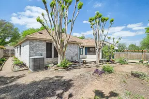 1815 Gunsight Dr, Round Rock, TX 78665 - Photo 39