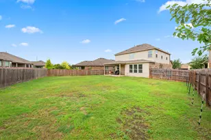 214 Cyril Dr, Hutto, TX 78634 - Photo 27