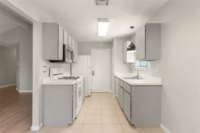 11931 Rosethorn Drive, Austin, TX 78758 - Photo 9