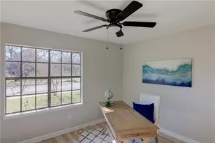 1005 Nile St, Austin, TX 78702 - Photo 17