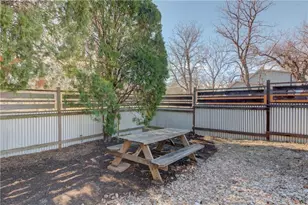 1005 Nile St, Austin, TX 78702 - Photo 33