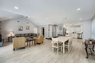 1121 Stoneoak Ln, Austin, TX 78745 - Photo 17