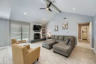 1121 Stoneoak Ln, Austin, TX 78745 - Photo 3