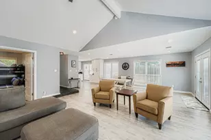 1121 Stoneoak Ln, Austin, TX 78745 - Photo 5