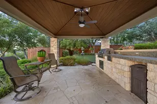 12609 Lyndon Dr, Austin, TX 78732 - Photo 31