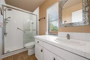 12609 Lyndon Dr, Austin, TX 78732 - Photo 21