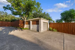 12609 Lyndon Dr, Austin, TX 78732 - Photo 39