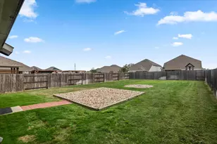 321 Buffalo View Ln, Georgetown, TX 78628 - Photo 29